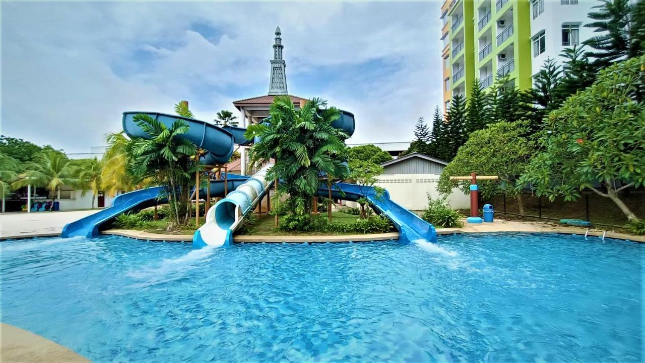 Melaka Town Area Top 1 Family Lovers Water Themepark Suites By Ggm 外观 照片